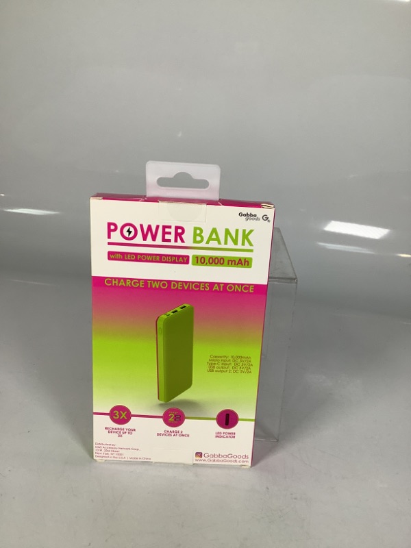 Photo 2 of POWER BANK CHARGER TWO DEVICE AT ONCE COLOR IN PINK AND GREEN NEW 