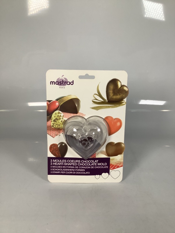 Photo 1 of 3 HEART SHAPED CHOCOLATE MOLDS CLEAR   NEW