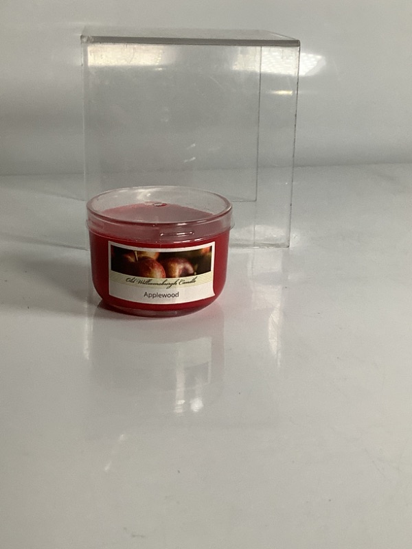 Photo 1 of OLD WILLIAMBURGH APPLEWOOD CANDLE NEW 