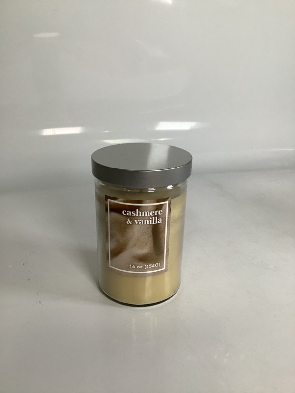 Photo 1 of JAR CANDLE CASHMERE AND VANILLA 16 OZ NEW 