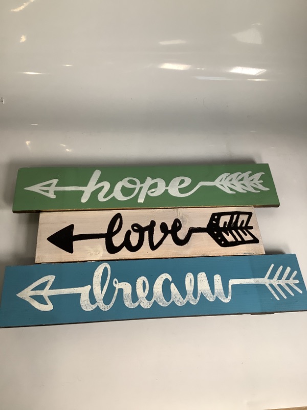 Photo 1 of 'HOPE' 'LOVE' ' DREAM' HANGER NEW