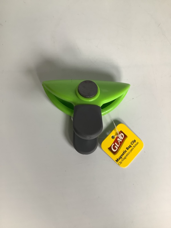 Photo 1 of MAGNETIC BAG CLIP COLOR GREEN NEW