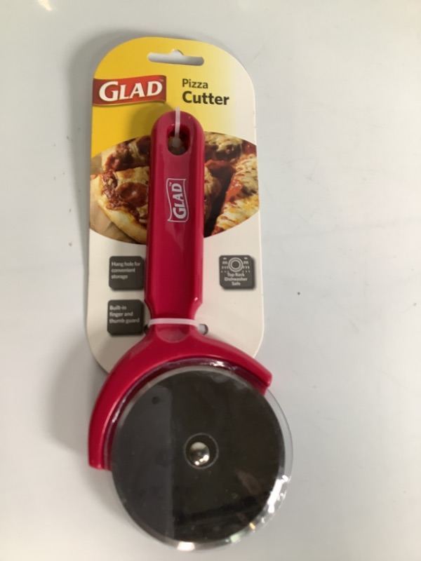 Photo 1 of PIZZA CUTTER COLOR RED NEW