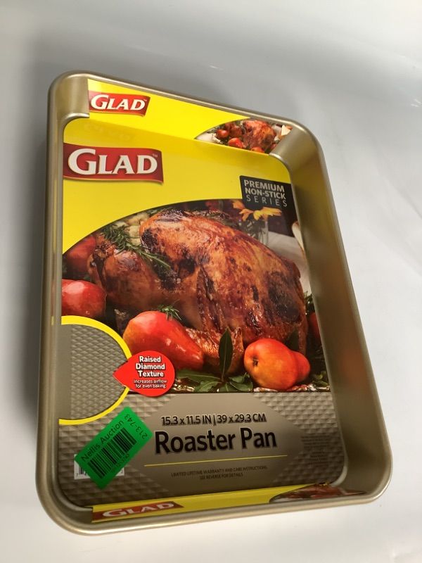 Photo 1 of ROASTER PAN PREMIUM NON-STICK SERIES 15.3 X 11.5 INCHES NEW