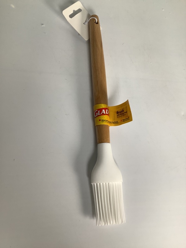 Photo 1 of BRUSH WITH SILICONE HEADWOOD  COLOR WHITE NEW