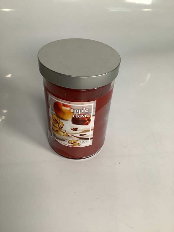 Photo 1 of APPLE CLOVE 16 OZ CANDLE NEW