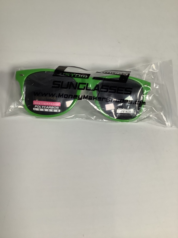 Photo 1 of C 5 SUNGLASSES COLOR GREEN NEW