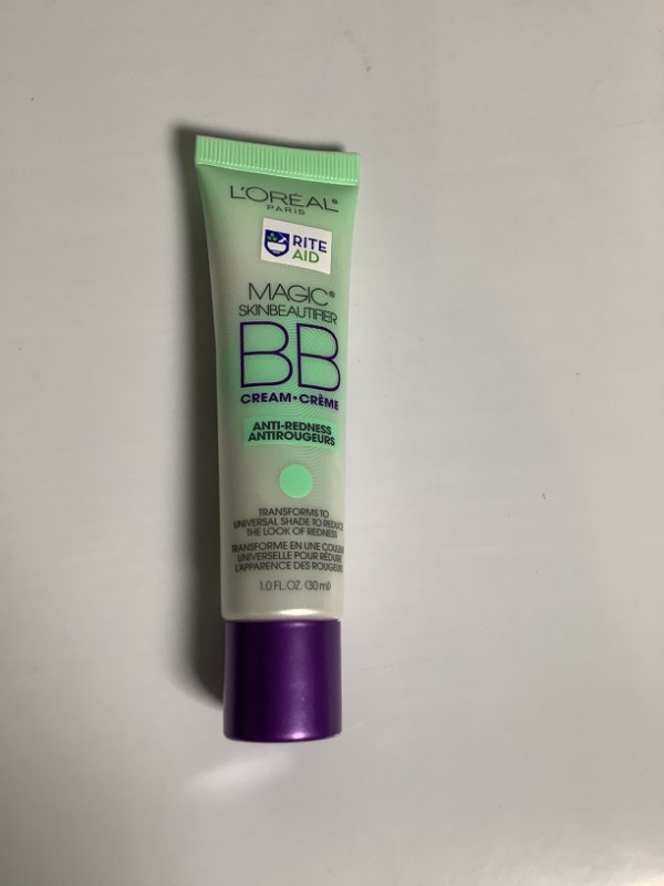 Photo 2 of L'Oréal Paris Makeup Magic Skin Beautifier Anti-Redness BB Cream Tinted Moisturizer, 1 Ounce Anti-Redness 1.01 Fl Oz (Pack of 1) NEW