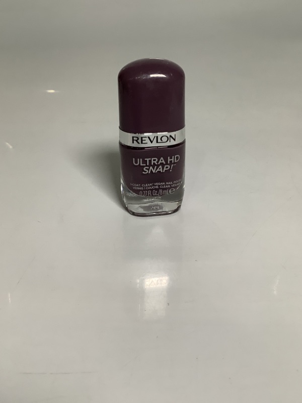 Photo 2 of REVLON Ultra HD Snap Nail Polish, Glossy Nail Color, 100% Vegan Formula, Perfect for Spooky Halloween Nails, No Base and Top Coat Needed, 033 Grounded, 0.27 fl. Oz. NEW