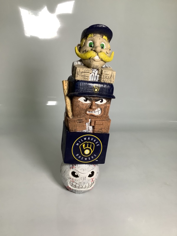 Photo 1 of TEAM GARDEN STATUE, MILWUAKEE BREWERS NEW