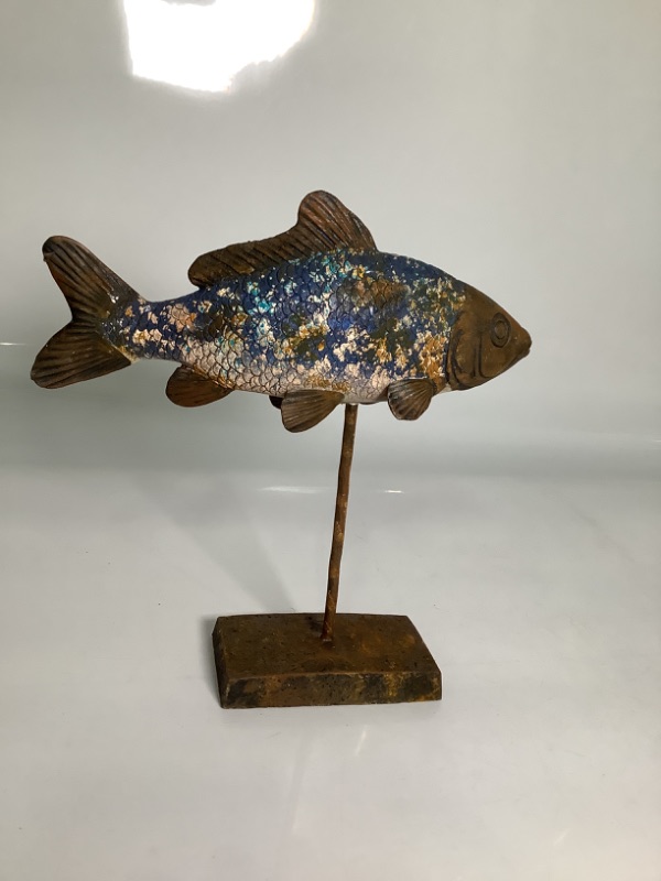 Photo 1 of FISH STAND DECOR NEW