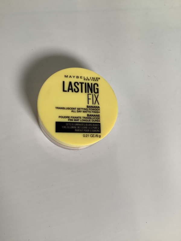 Photo 2 of Loose Setting Powder Makeup NEW