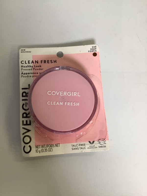 Photo 2 of COVERGIRL Clean Fresh Pressed Powder, Deep, 0.35 Ounce, 220 Deep Pressed Powder NEW