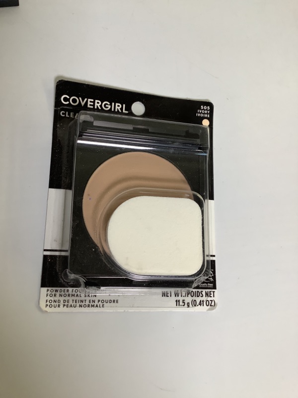 Photo 1 of COVERGIRL CLEAN POWDER FOUNDATION FOR NORMAL SKIN 505 IVORY NEW