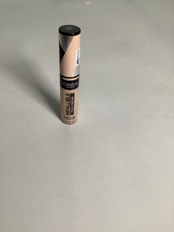 Photo 1 of L'Oréal Paris Makeup Infallible Full Wear Waterproof Matte Concealer, Fawn 0.33 Fl Oz (Pack of 1) 340 Fawn new