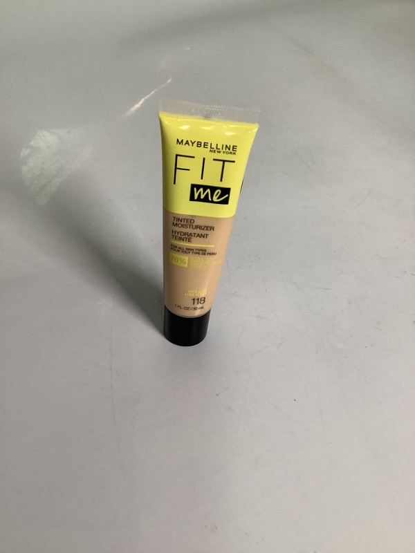 Photo 2 of Maybelline Fit Me Tinted Moisturizer, Natural Coverage, Face Makeup, 118, 1 piece new