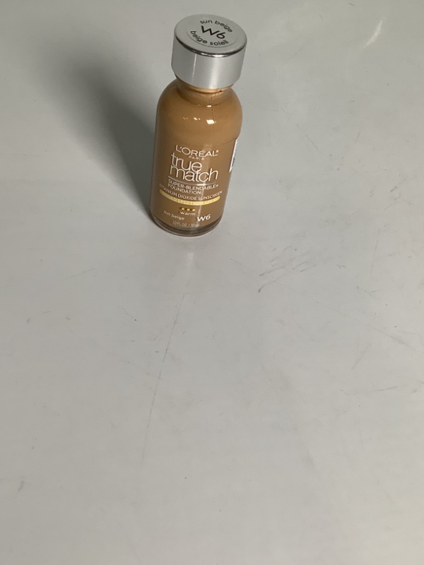 Photo 2 of L'Oréal Paris True Match Super-Blendable Foundation Makeup with SPF 17 - 1 Fl oz NEW