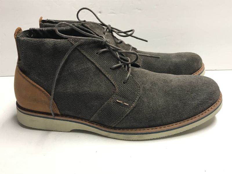 Photo 1 of NUNN BUSH BARKLAY PLAIN TOE CHUKKA BOOT SIZE 11.5