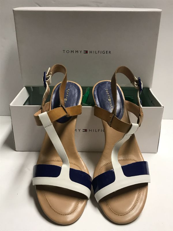 Photo 1 of NIB TOMMY HILFIGER WOMEN’S FREEDOM SANDALS SIZE 8