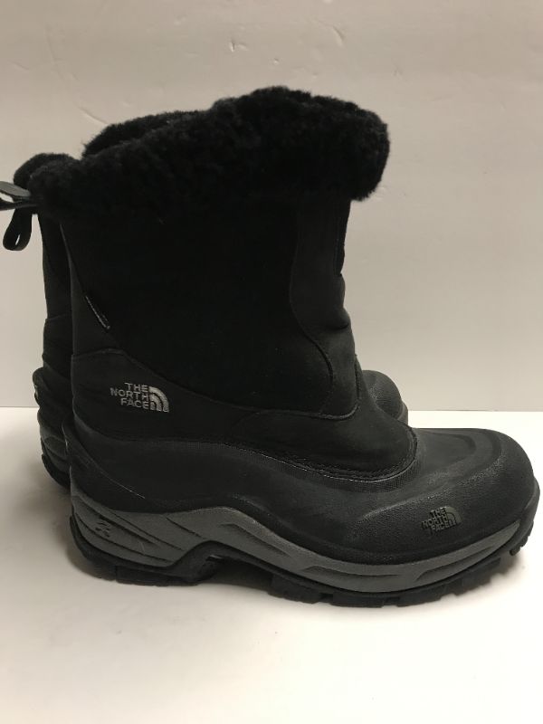 Photo 1 of THE NORTH FACE WOMEN’S GREENLAND ZIP UP WINTER BOOT SIZE 7