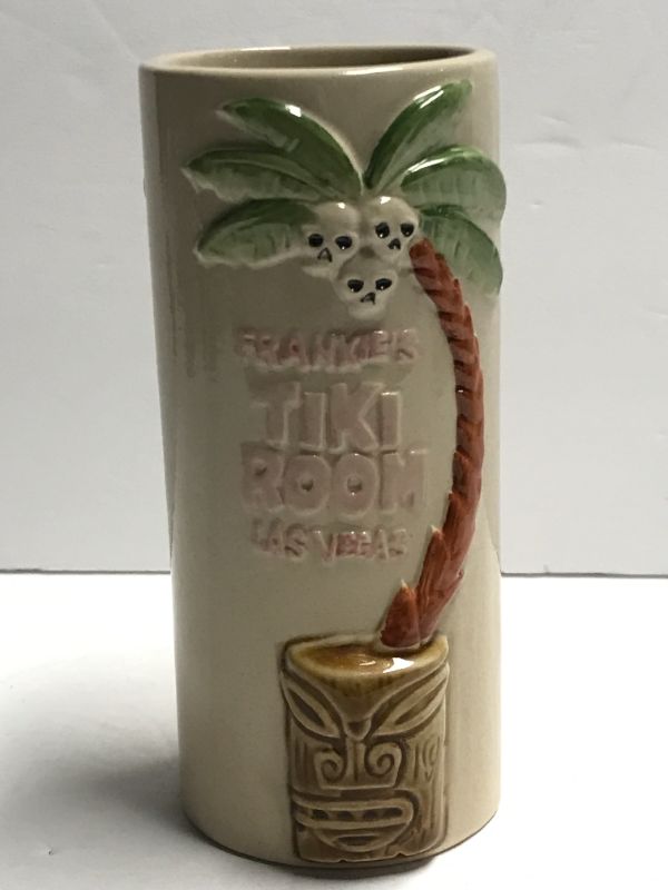 Photo 2 of FRANKIES TIKI ROOM
BEARDED CLAM 
6.5 inches high
