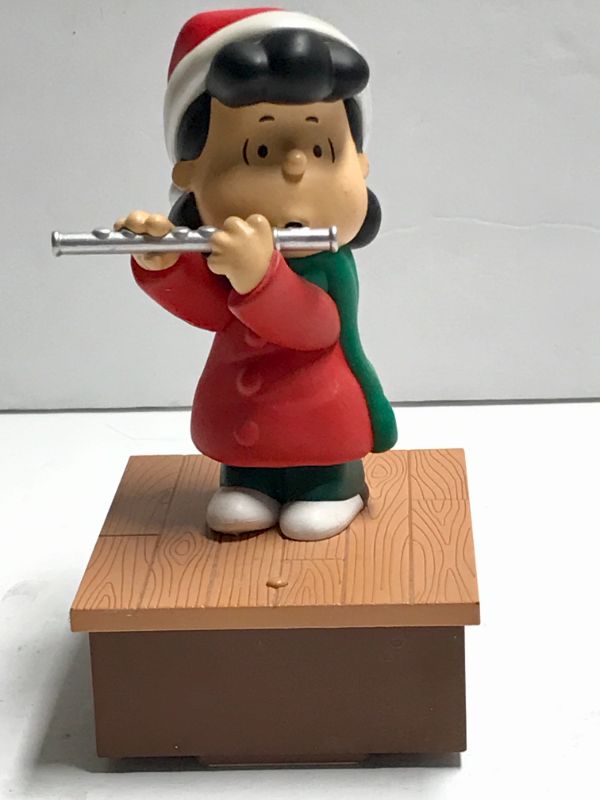 Photo 1 of VINTAGE HALLMARK PEANUTS LUCY ANIMATED FIGURE