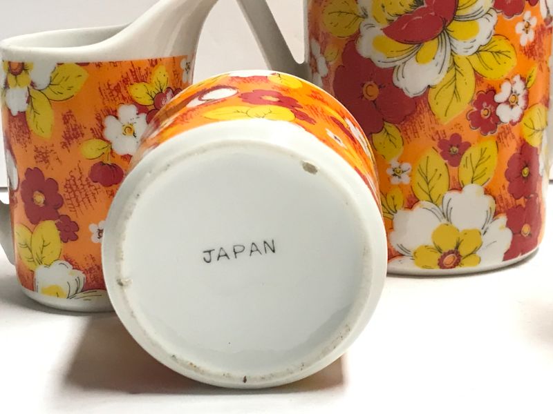 Photo 2 of JAPANESE VINTAGE MOD TEA SET