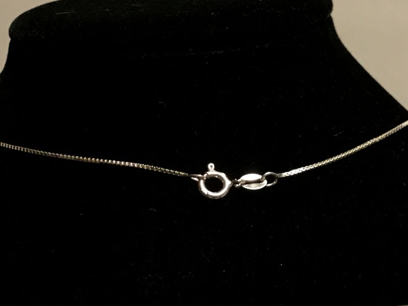 Photo 4 of STERLING SILVER LOVING FAMILY NECKLACE WITH CHARM TW- 5.6 GRAMS