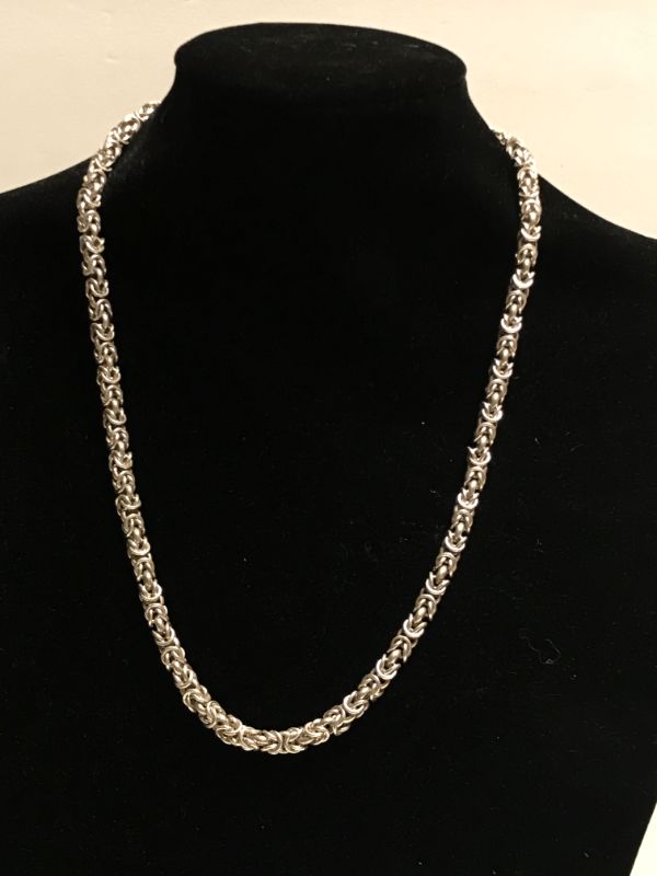 Photo 2 of STERLING SILVER NECKLACE TW- 45.54 GRAMS