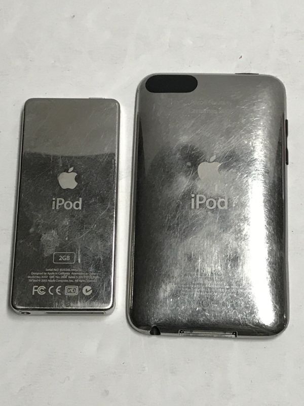 Photo 2 of APPLE IPODS