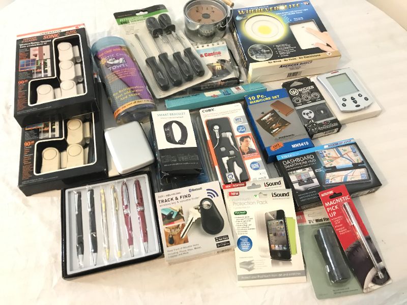 Photo 1 of NIB GADGETS , TOOLS , PENS AND MUCH MORE