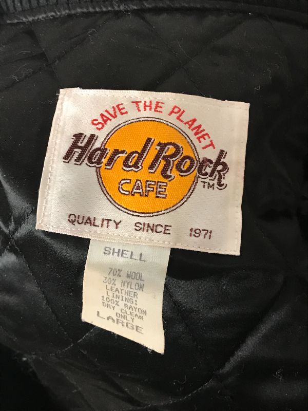 Photo 4 of VINTAGE HARD ROCK HOTEL AND CASINO MENS JACKET SIZE L
