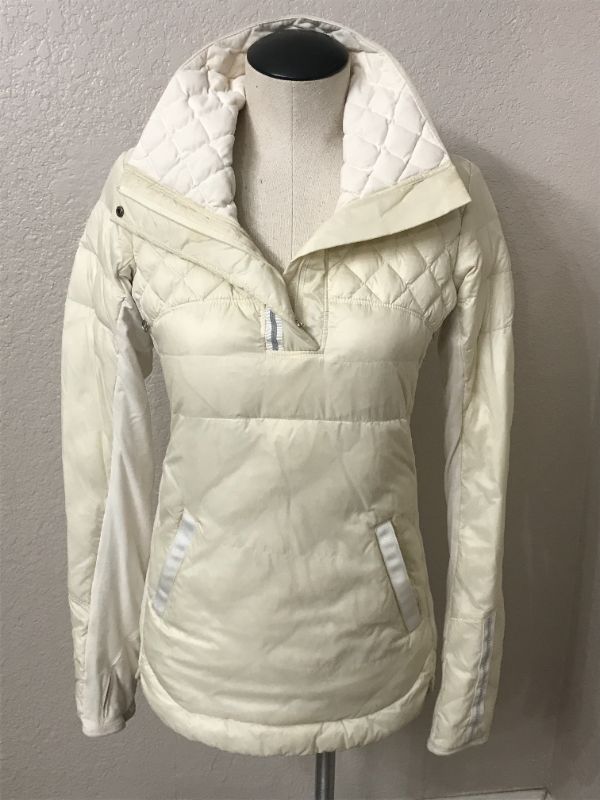 Photo 2 of LULULEMON WHAT THE FLUFF LIGHTWEIGHT GOOSE DOWN PULLOVER POLAR SIZE 4
