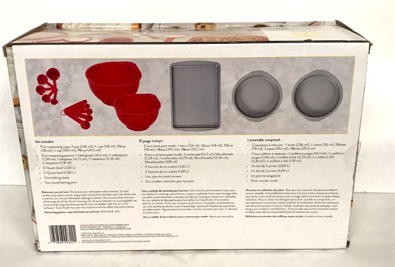 Photo 3 of WILTON 15- PIECE BAKING SET