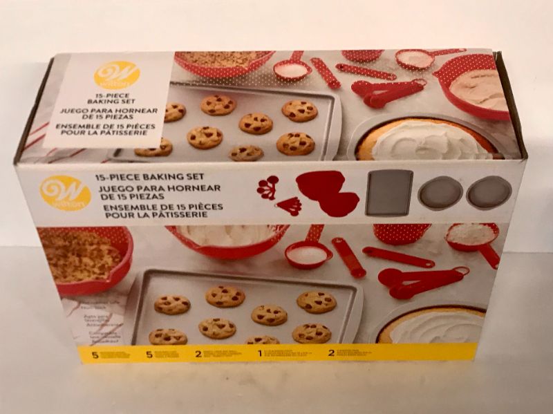 Photo 2 of WILTON 15- PIECE BAKING SET