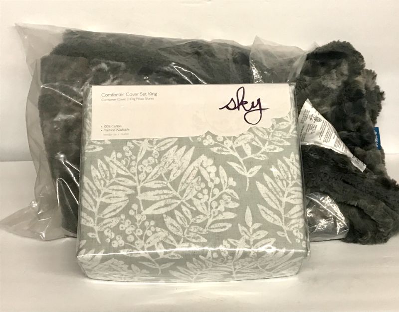 Photo 1 of BEDSUIRE GET COZY BLANKET & SKY MINDFULLY MADE KING COMFORTER SET - GRAY