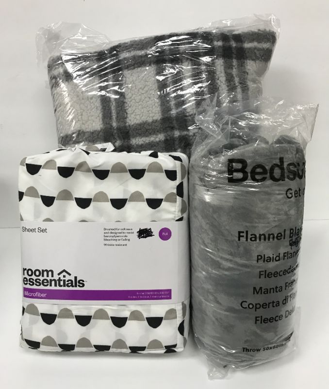 Photo 1 of NEW TWIN SIZE BEDDING ROOM ESSENTIALS & BEDSURE