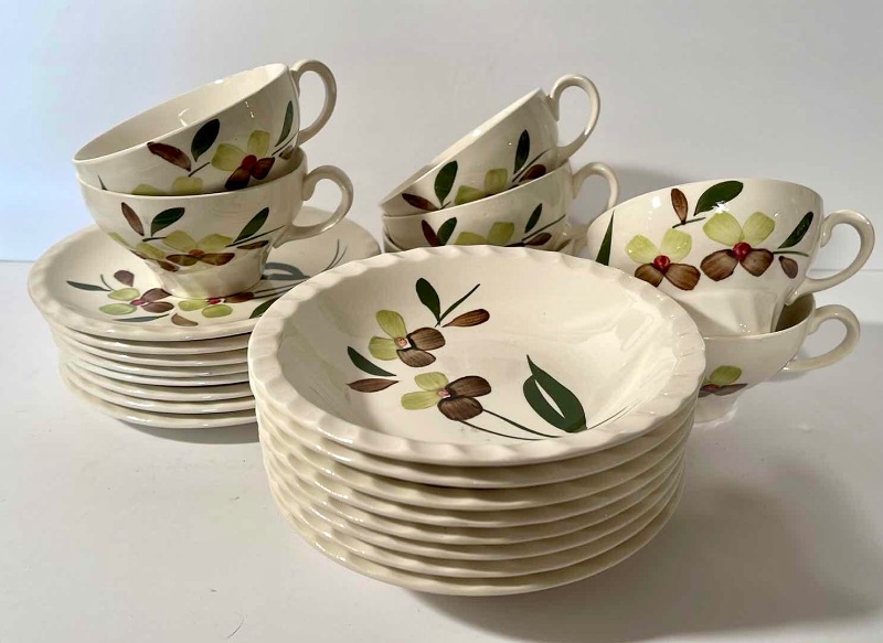 Photo 1 of BLUE RIDGE SOUTHERN POTTERY SUNNY SPRAY SKYLINE 8 DESSERT BOWLS 7 TEA CUPS AND 8 SAUCERS

