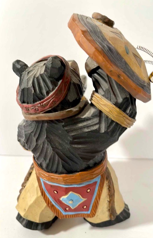 Photo 5 of CARVED LOOK RESIN BEAR NATIVE AMERICAN INDIAN SCULPTURE FIGURINE 