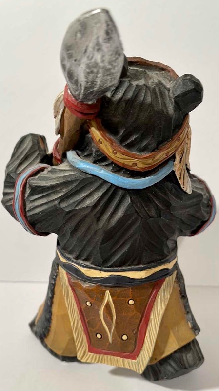 Photo 7 of CARVED LOOK RESIN BEAR NATIVE AMERICAN INDIAN SCULPTURE FIGURINE 