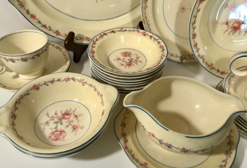 Photo 6 of ANTIQUE TAYLOR SMITH TAYLOR DISHES 
8 - CUSTARD BOWLS 
2- BOWLS 
2-SAUCERS 1-TEACUP 
1- DINNER PLATE 
2 - SERVING DISHES 
1 - CREAMER