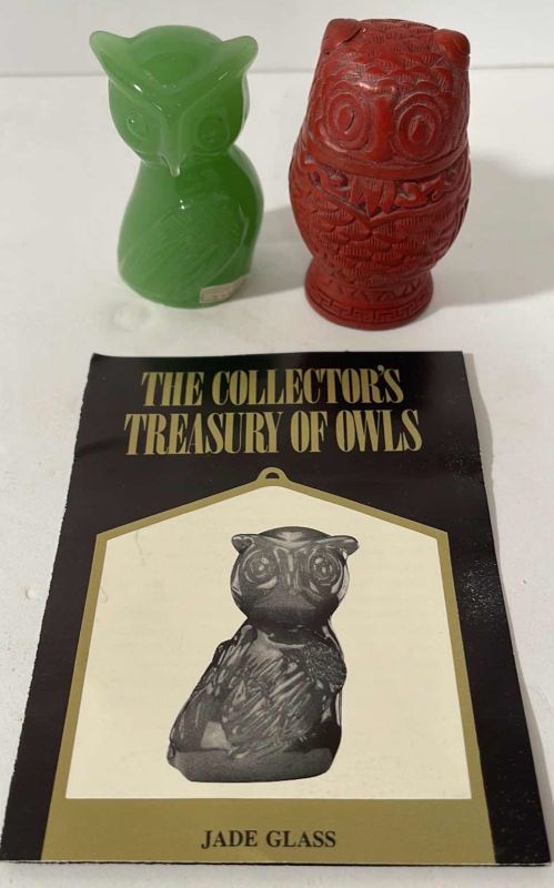 Photo 2 of JADE AND CINIBAR THE COLLECTORS TREASURY OF OWLS - FRANKLIN MINT