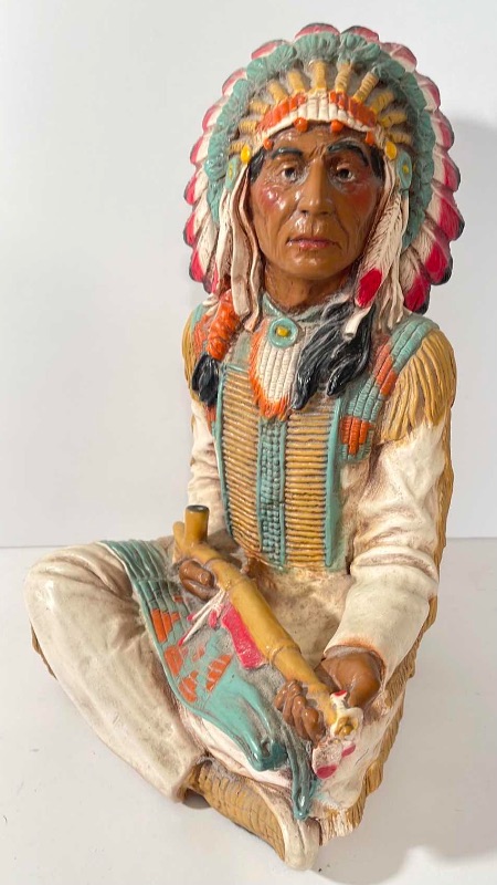 Photo 1 of VTG UNIVERSAL STATUARY NATIVE AMERICAN, INDIAN CHIEF PEACE PIPE SMOKE SHOP 691