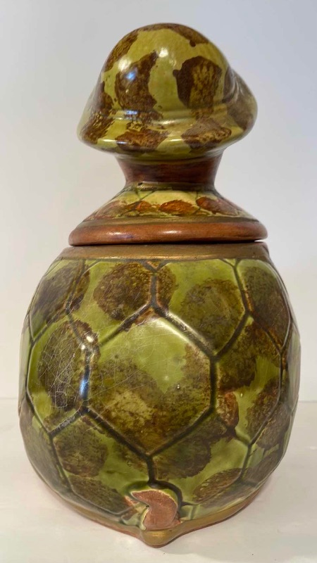 Photo 3 of VINTAGE TURTLE COOKIE JAR H-14 