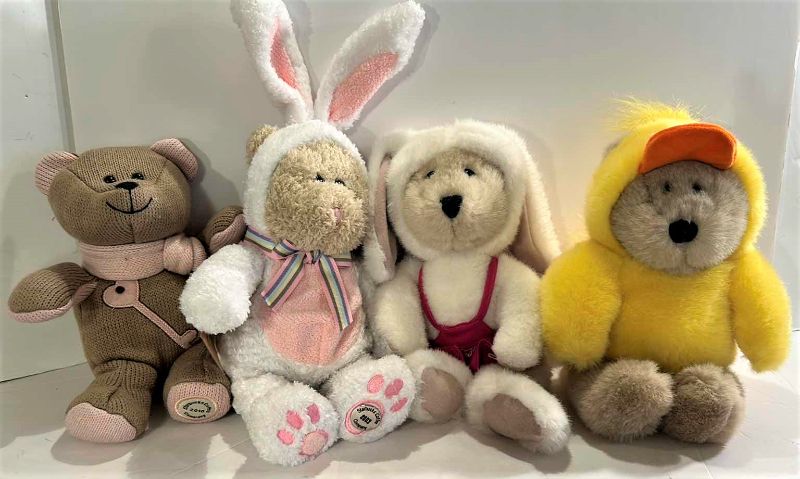 Photo 1 of  STARBUCKS BEARISTA  BEARS NWT  EASTER  2003, 2010