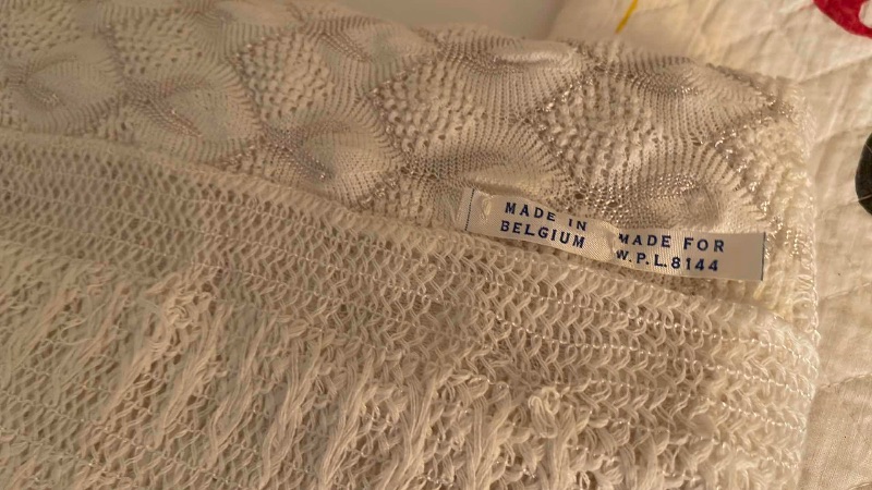 Photo 3 of ANTIQUE AND VINTAGE BLANKETS ONE MADE IN BELGIUM FOR W.P.L 8144