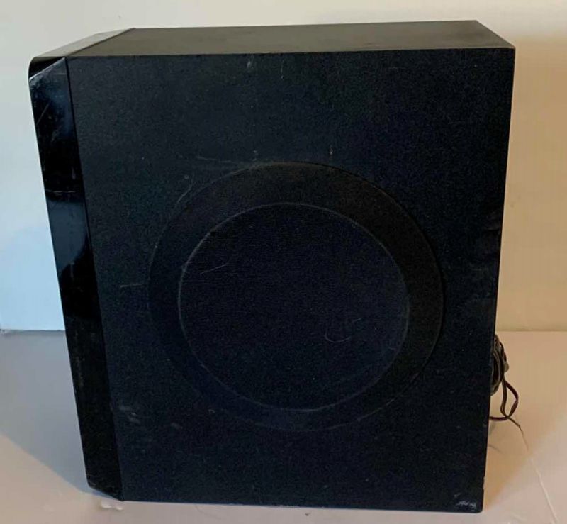 Photo 2 of RCA RT2906 SUBWOOFER