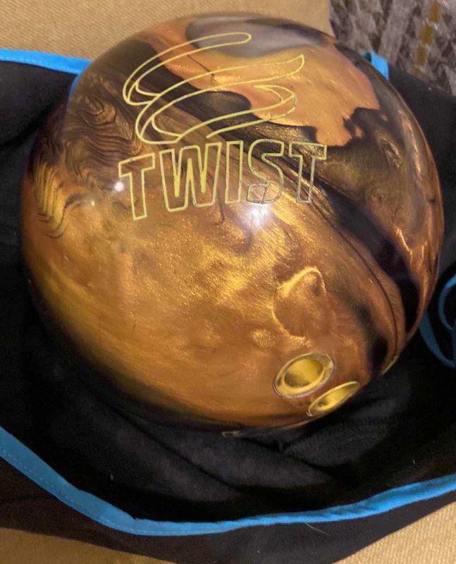 Photo 1 of TWIST BOWLING BALL WITH FABRIC CARRIER