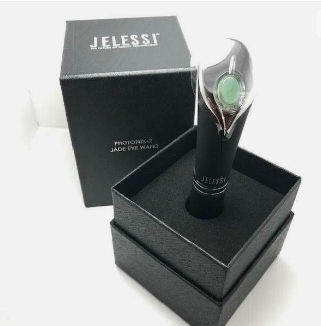 Photo 1 of JELESSI PHOTONIX 2 JADE EYE WAND-NATURAL JADE STONE TO RELIEVE SKIN TENSION PROMOTE CIRCULATION, BLUE RELIEF MODE AND RED LIFTING MODE.