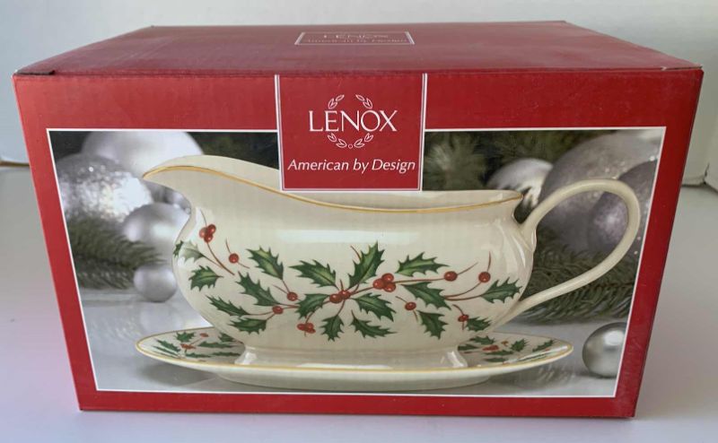 Photo 1 of LENOX HOLIDAY GRAVY BOAT WITH STAND